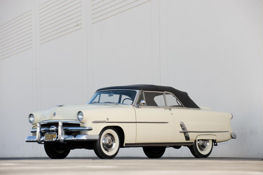 Ford Crestline Sunliner Convertible 1953 года  (фото 29 из 29)